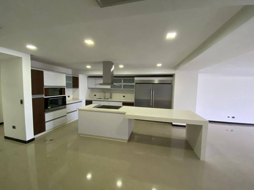Квартира, 3617 м², 400 000$ — FAKTOR